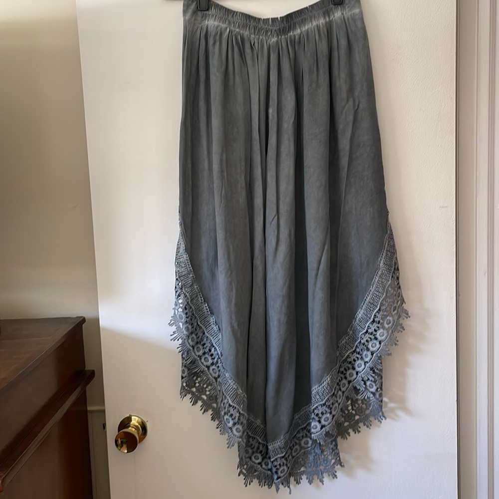 NWT Simply Couture Layered Lace Trim Wide Leg Flowy Boho Pants XL - Picture 6 of 10